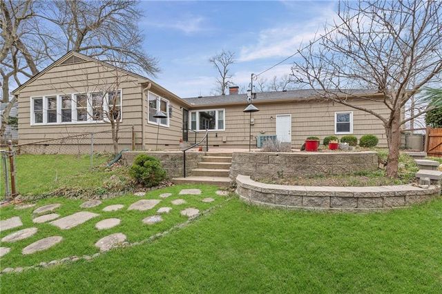 5305 N Cypress Avenue, Kansas City, MO 64119