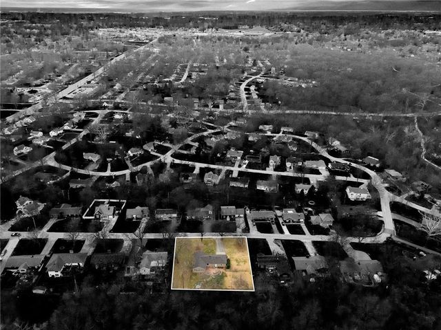 5305 N Cypress Avenue, Kansas City, MO 64119