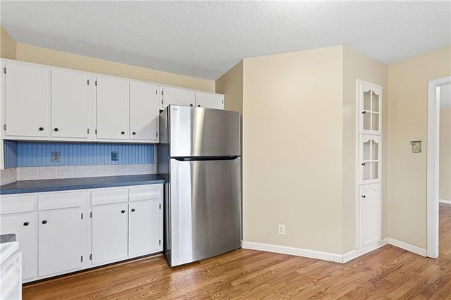 5305 N Cypress Avenue, Kansas City, MO 64119