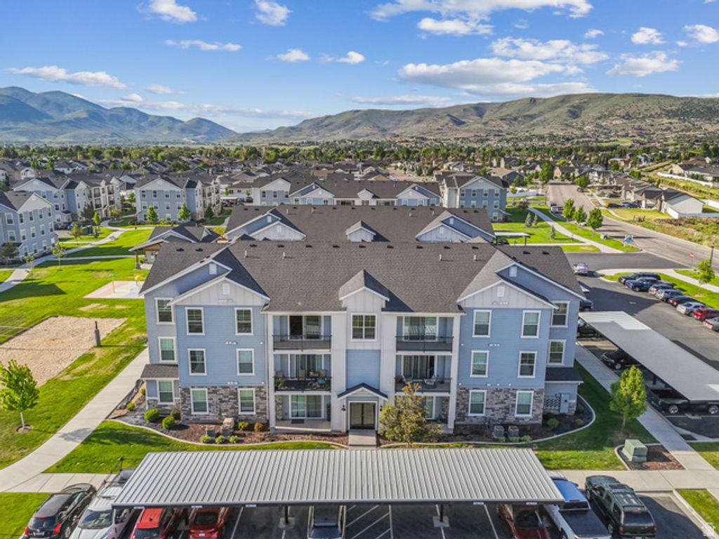 Image 31 of property listing at 1128 S 820 E #3301, Heber City, UT 84032