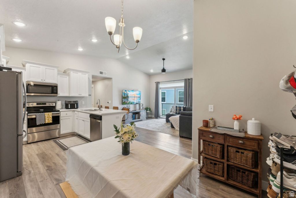 Image 10 of property listing at 1128 S 820 E #3301, Heber City, UT 84032
