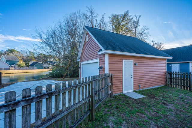 1574 Seabago Drive, Charleston, SC 29414