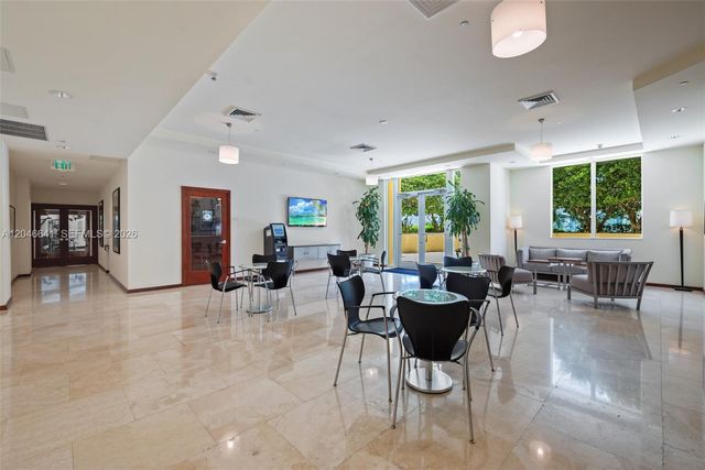 2475 Brickell Ave 1805, Miami, FL 33129