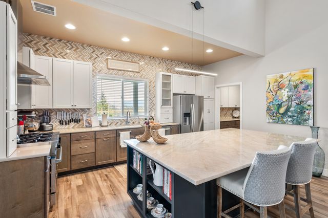 4886 Antelope Road, White City, OR 97503