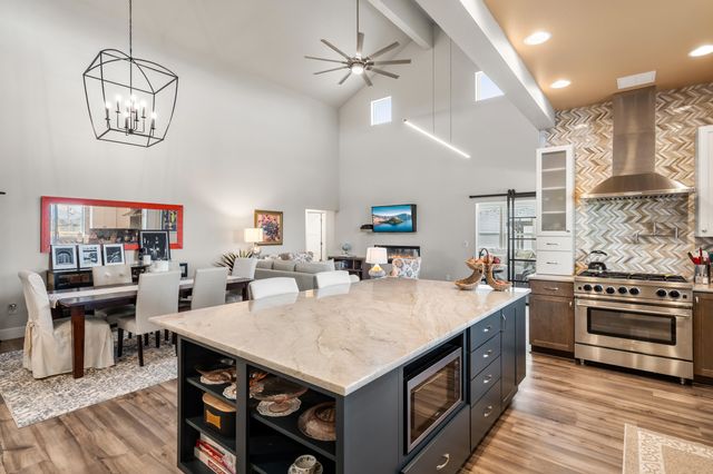 4886 Antelope Road, White City, OR 97503