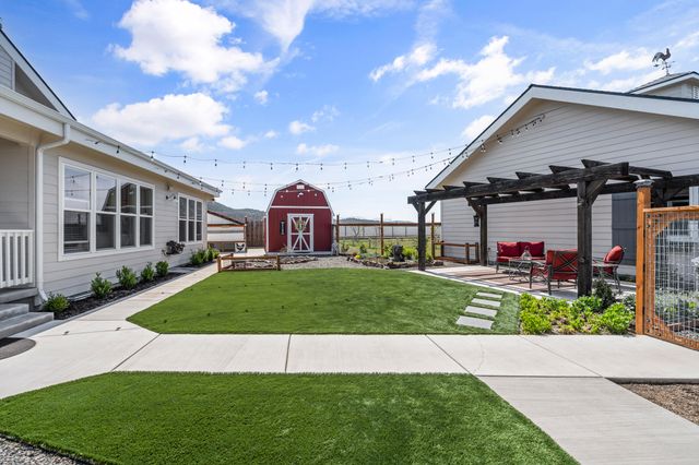 4886 Antelope Road, White City, OR 97503