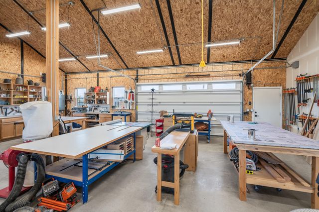 4886 Antelope Road, White City, OR 97503