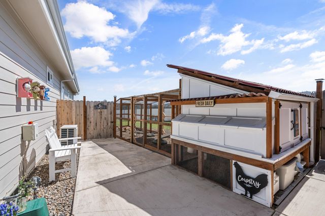 4886 Antelope Road, White City, OR 97503