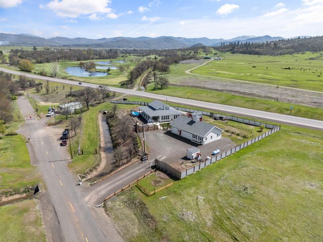 4886 Antelope Road, White City, OR 97503