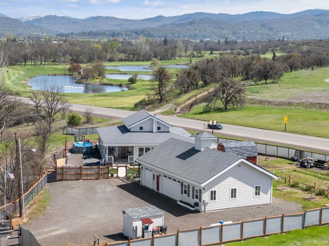 4886 Antelope Road, White City, OR 97503