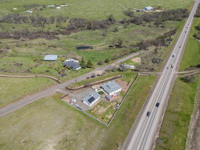 4886 Antelope Road, White City, OR 97503