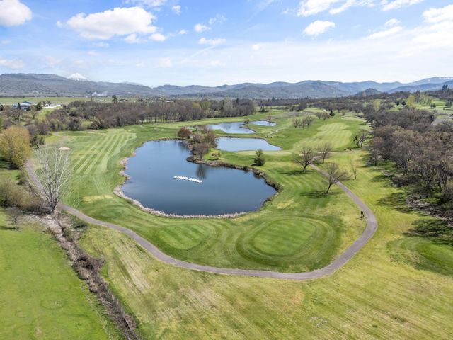 4886 Antelope Road, White City, OR 97503