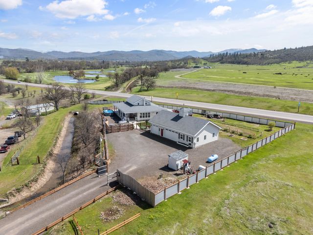 4886 Antelope Road, White City, OR 97503