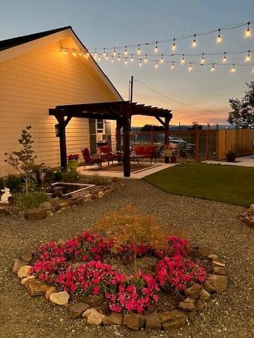 4886 Antelope Road, White City, OR 97503