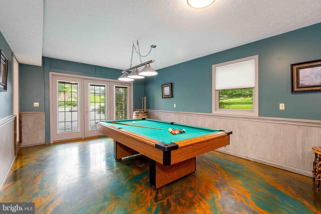 Image 30 of property listing at 305 LAKE POINTE DR, Mc Henry, MD 21541