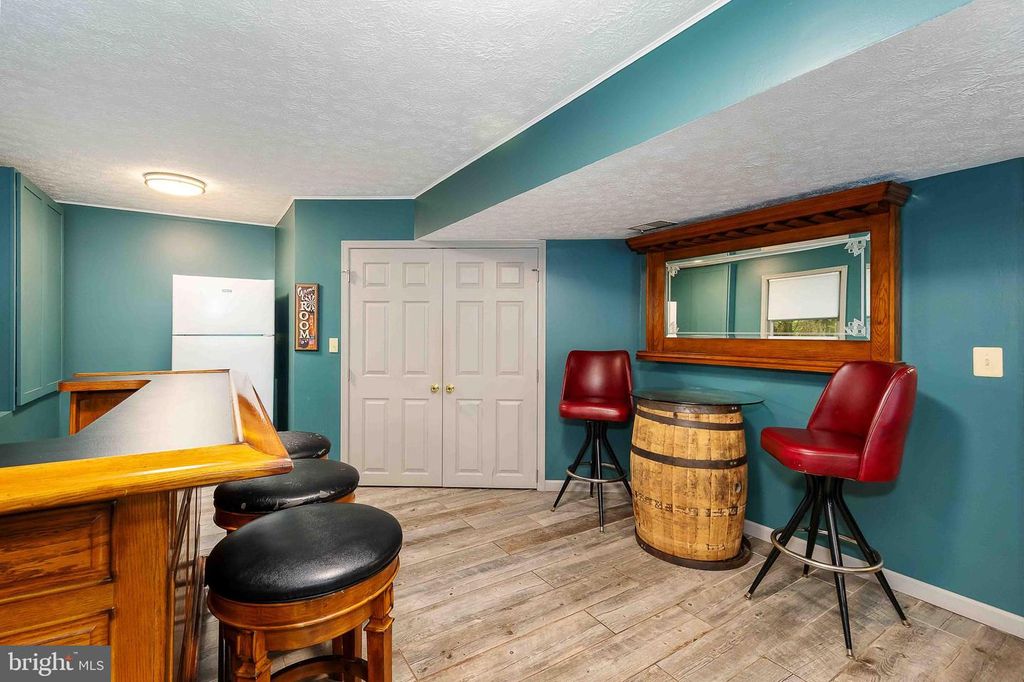 Image 33 of property listing at 305 LAKE POINTE DR, Mc Henry, MD 21541