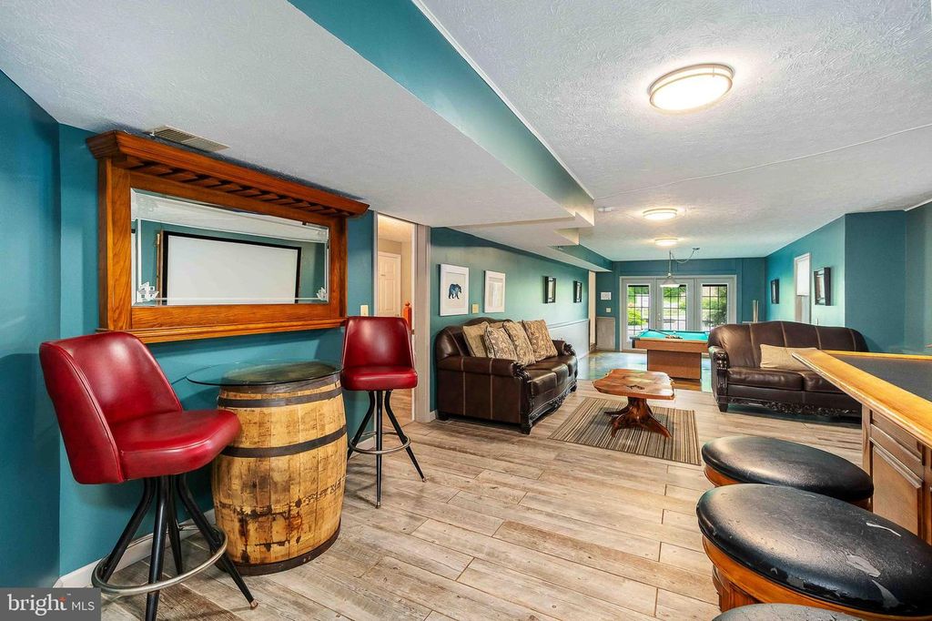 Image 35 of property listing at 305 LAKE POINTE DR, Mc Henry, MD 21541