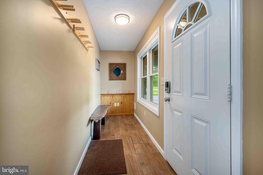 Image 36 of property listing at 305 LAKE POINTE DR, Mc Henry, MD 21541