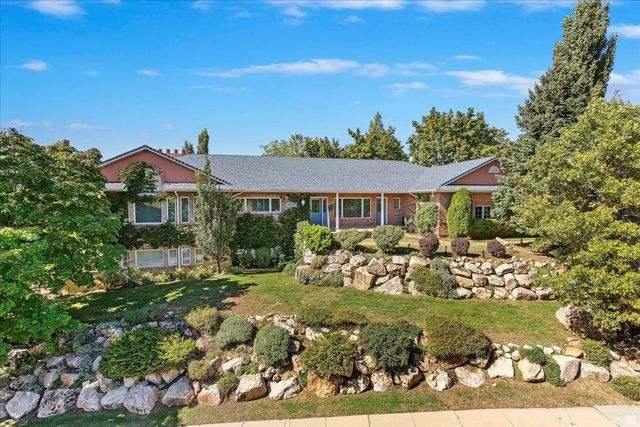 2821 N 200 W, North Ogden, UT 84414