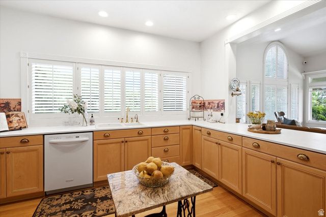 2821 N 200 W, North Ogden, UT 84414