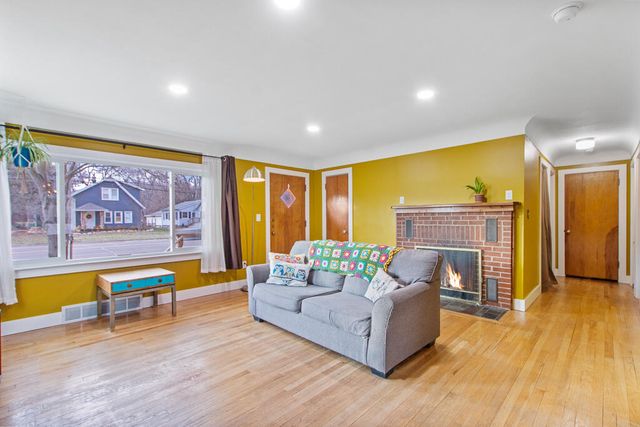 992 N Prospect Road, Ypsilanti, MI 48198