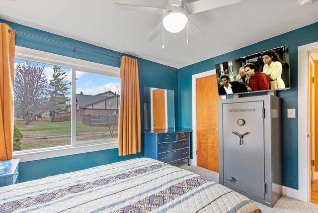 992 N Prospect Road, Ypsilanti, MI 48198