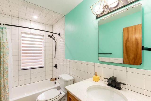 992 N Prospect Road, Ypsilanti, MI 48198