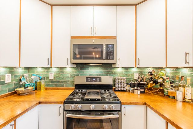 992 N Prospect Road, Ypsilanti, MI 48198