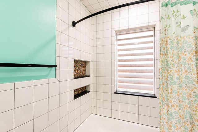 992 N Prospect Road, Ypsilanti, MI 48198