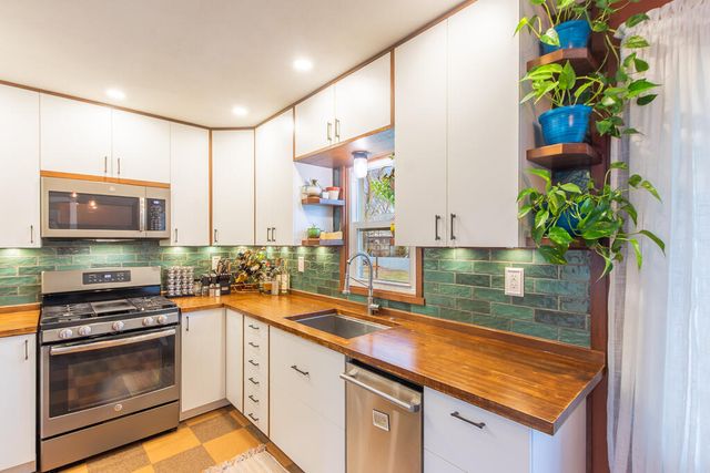 992 N Prospect Road, Ypsilanti, MI 48198