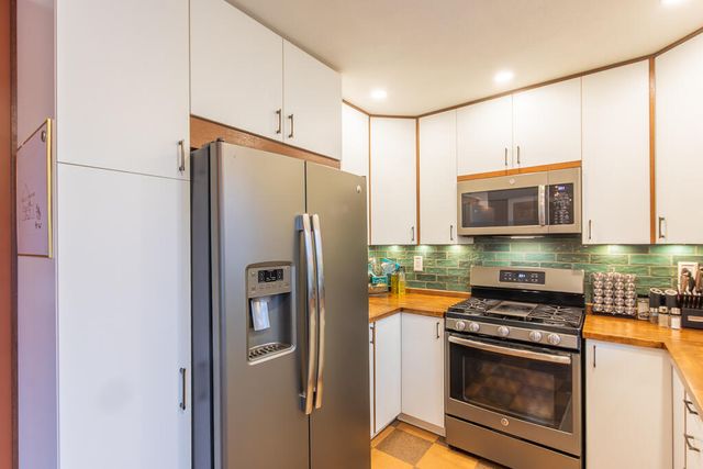 992 N Prospect Road, Ypsilanti, MI 48198