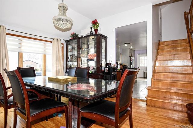 65 Sylvia Lane, Plainview, NY 11803