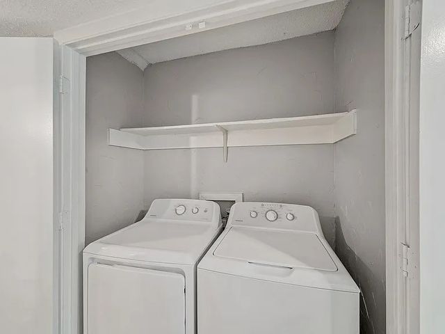 1901 Kingswood Court 1905, Denton, TX 76205