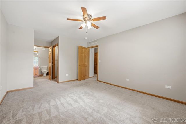 2471 Stoughton Circle 2471, Aurora, IL 60502
