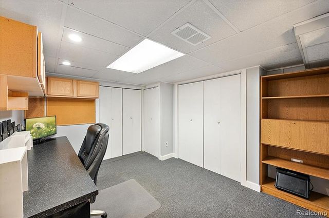11024 Hubbard Street, Livonia, MI 48150