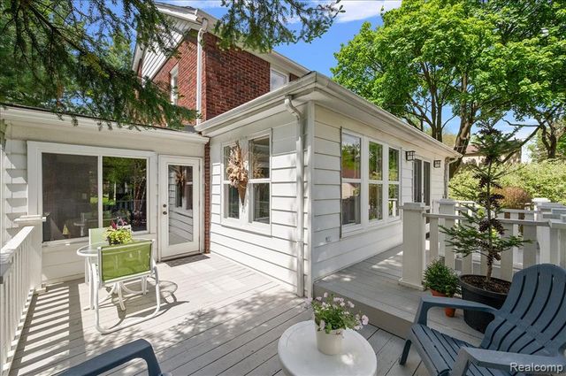 11024 Hubbard Street, Livonia, MI 48150
