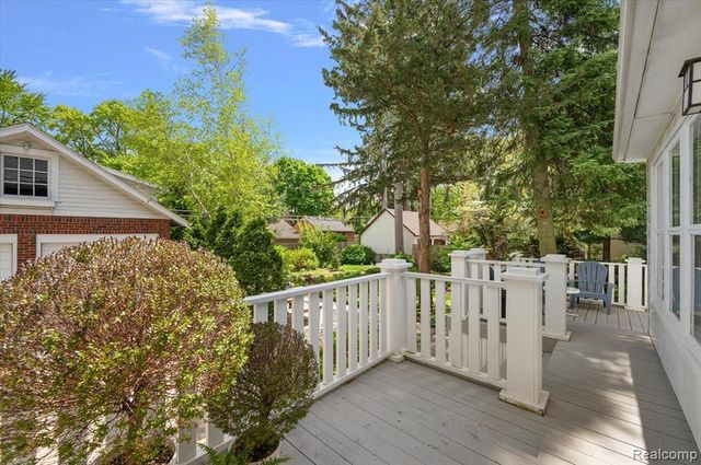 11024 Hubbard Street, Livonia, MI 48150