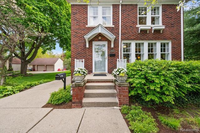 11024 Hubbard Street, Livonia, MI 48150