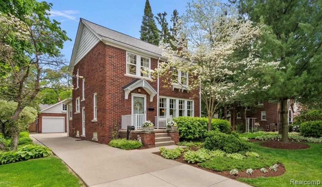11024 Hubbard Street, Livonia, MI 48150