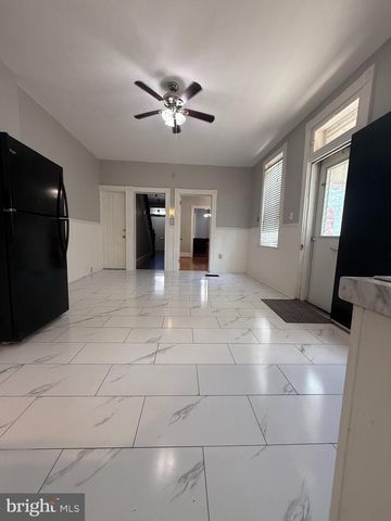 128 E JAMES ST, Lancaster, PA 17602