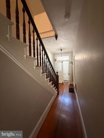 128 E JAMES ST, Lancaster, PA 17602