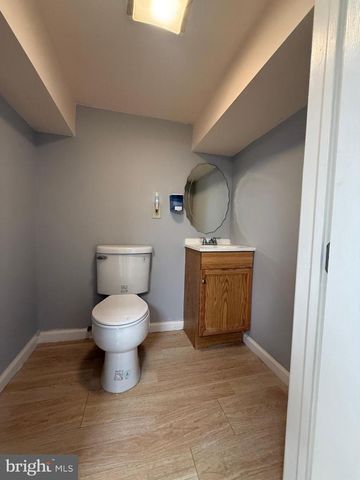 128 E JAMES ST, Lancaster, PA 17602