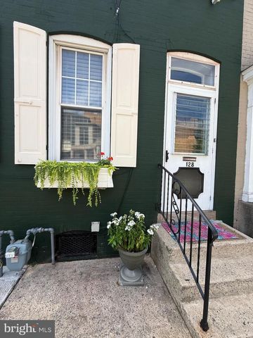 128 E JAMES ST, Lancaster, PA 17602