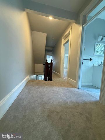128 E JAMES ST, Lancaster, PA 17602
