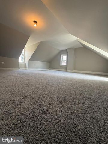 128 E JAMES ST, Lancaster, PA 17602