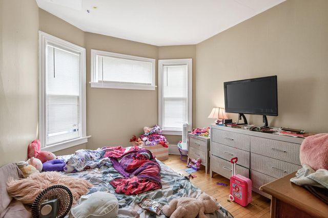 653 Sims Avenue, Saint Paul, MN 55106