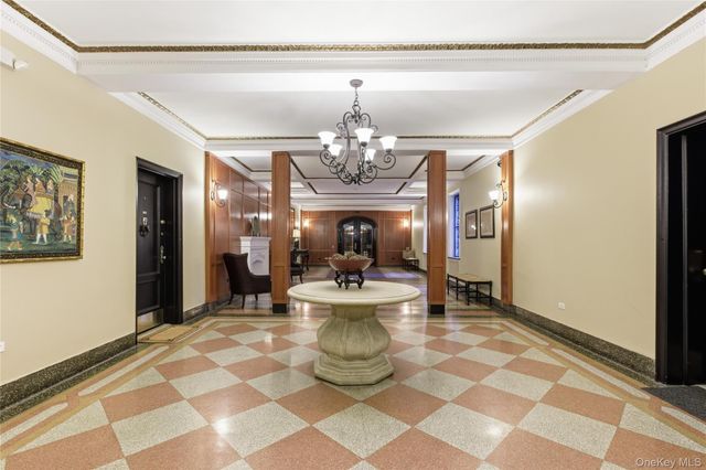 25 Parkview Avenue 2A, Bronxville, NY 10708