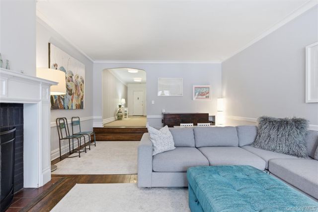 25 Parkview Avenue 2A, Bronxville, NY 10708