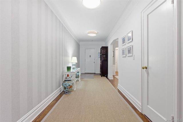 25 Parkview Avenue 2A, Bronxville, NY 10708