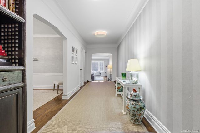 25 Parkview Avenue 2A, Bronxville, NY 10708
